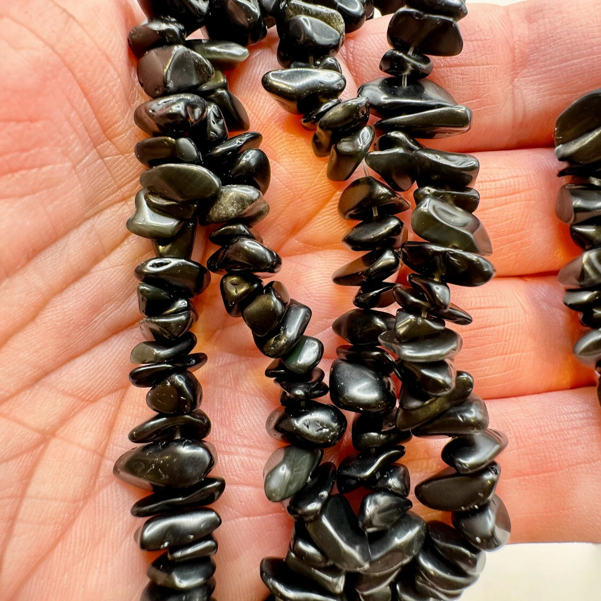 Fil de perles naturelles d' Obsidienne Noire chips / Baroque 80cm
