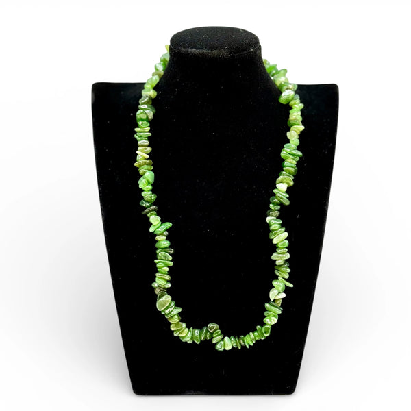 Collier baroque/chips en Nephrite 40 cm