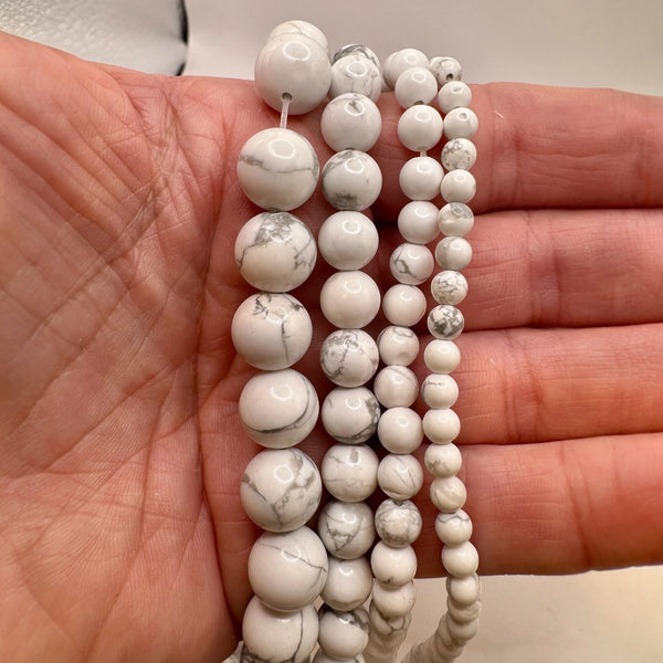 Howlite Fil de Perles Naturelle 4-6-8-10mm, env 39cm