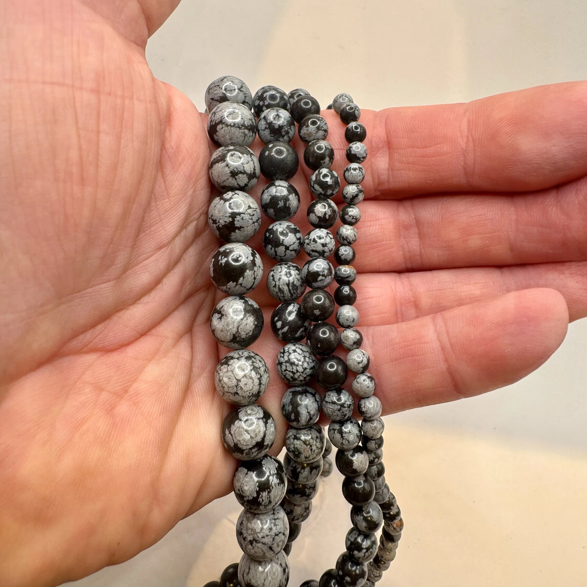 Obsidienne Flocon de Neige Fil de Perles Naturelle 4-6-8-10mm, env 39cm